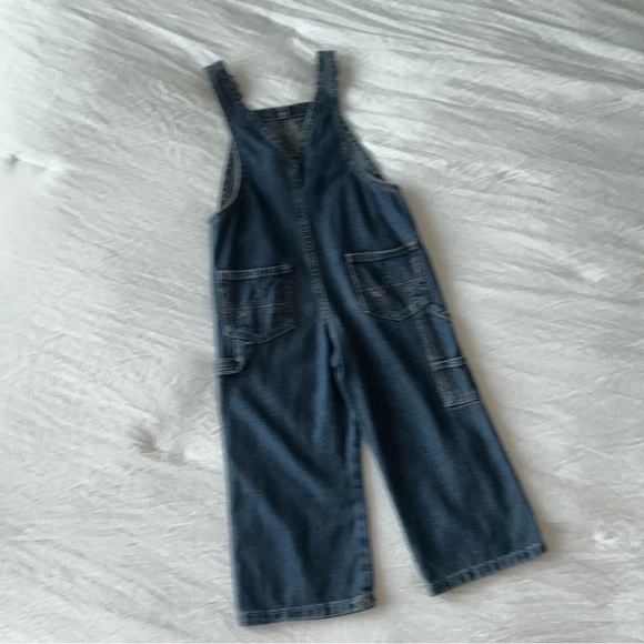 Kids Wrangler Denim Overalls - Picture 5 of 6